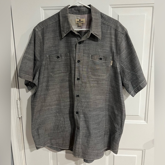 LOT OF 2 - Woolrich Men’s Button Down Shirts - Size XL- One Gray and One Blue - Picture 1 of 12
